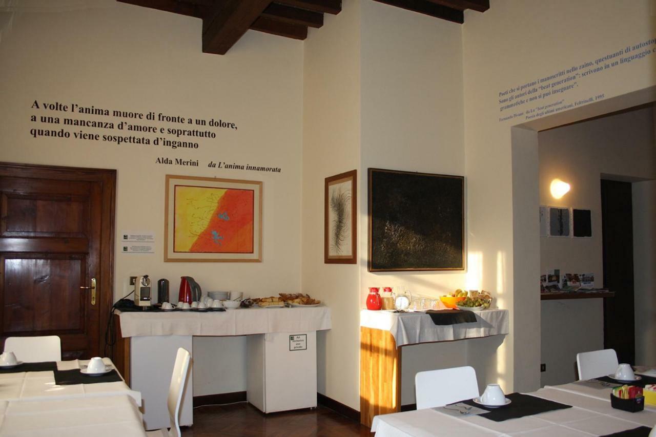 B&B Casa Dei Poeti Mantova Bagian luar foto