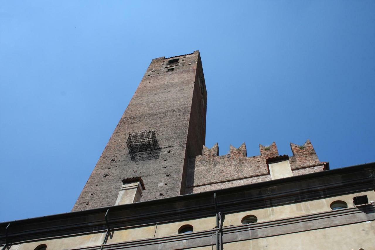 B&B Casa Dei Poeti Mantova Bagian luar foto