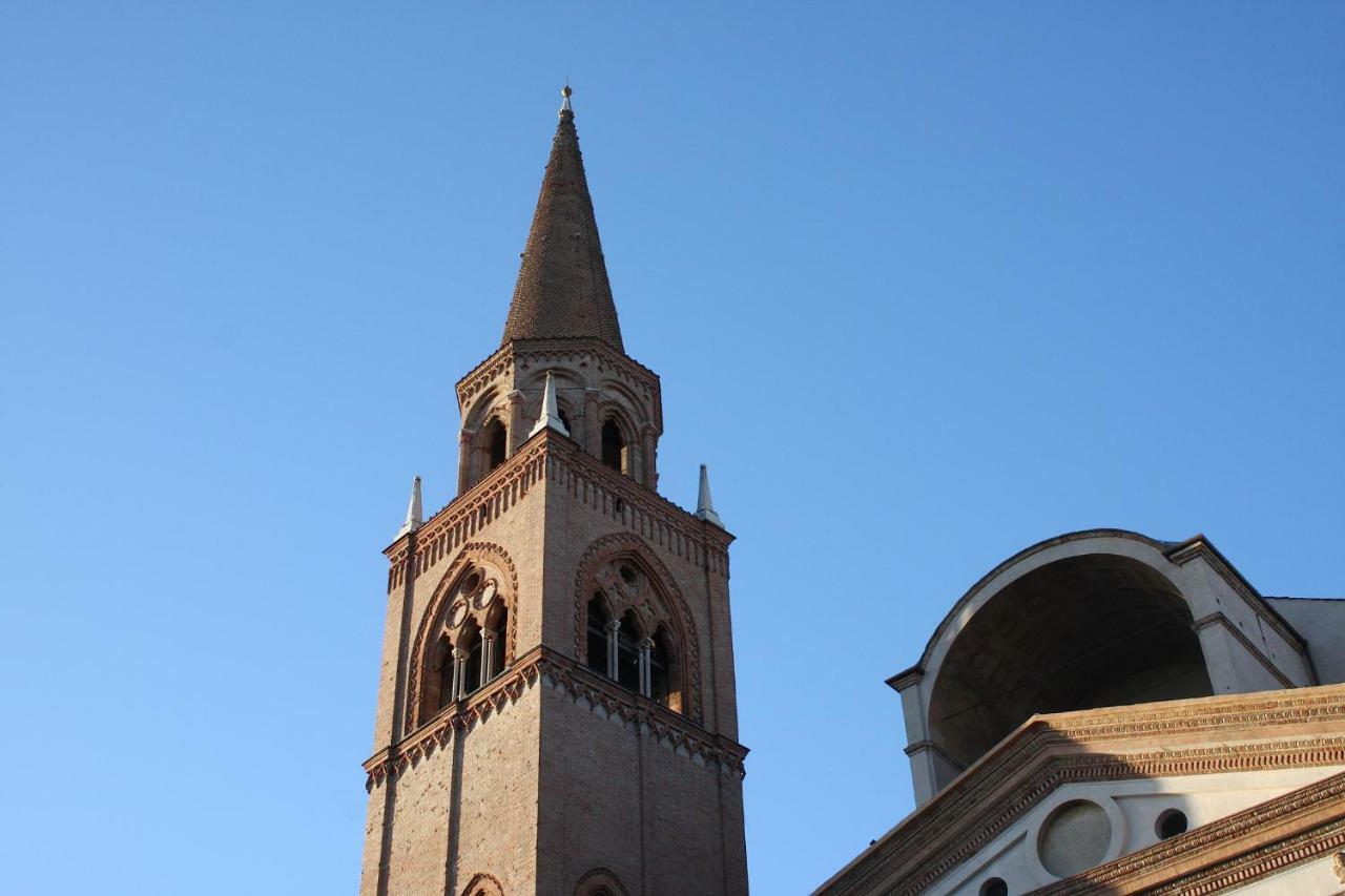 B&B Casa Dei Poeti Mantova Bagian luar foto