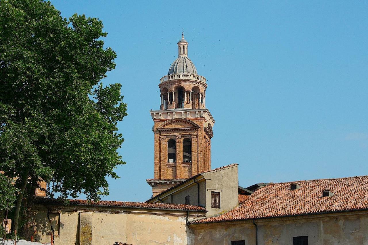 B&B Casa Dei Poeti Mantova Bagian luar foto