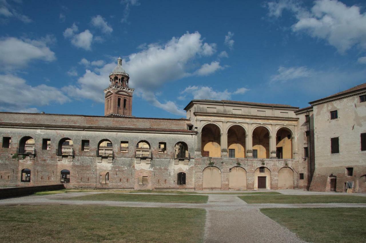 B&B Casa Dei Poeti Mantova Bagian luar foto